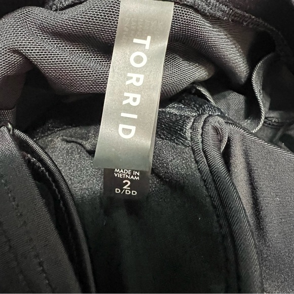 Torrid 2X D/DD Underwire Long Mesh Overlay Swim Dress With Brief - Picture 9 of 11